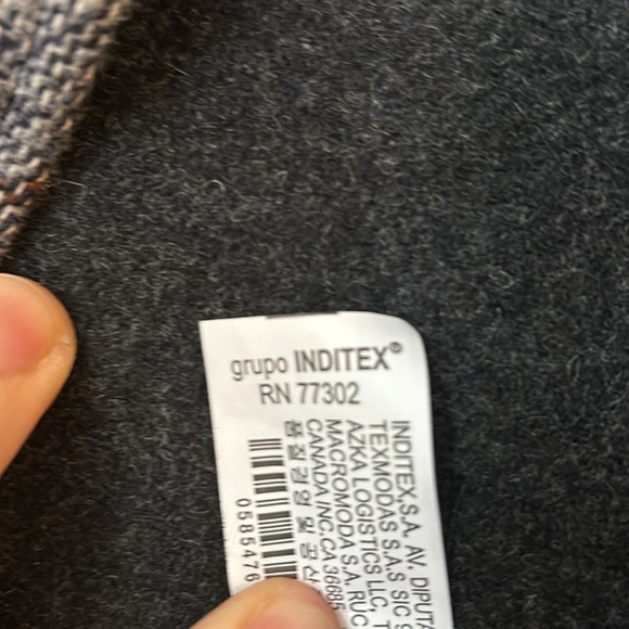 Fall Boys Zara exc used condition coat. size 6-7 Tweed white/black - Picture 3 of 4